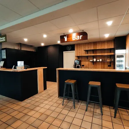 De La Roche - Champlon Хостел Tenneville