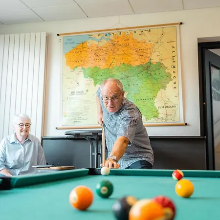 Хостел De La Roche - Champlon *