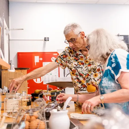 Хостел De La Roche - Champlon