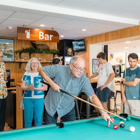 De La Roche - Champlon Хостел Tenneville