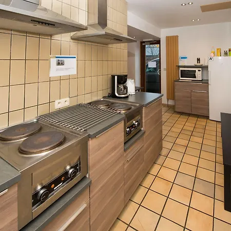De La Roche - Champlon Hostel Tenneville