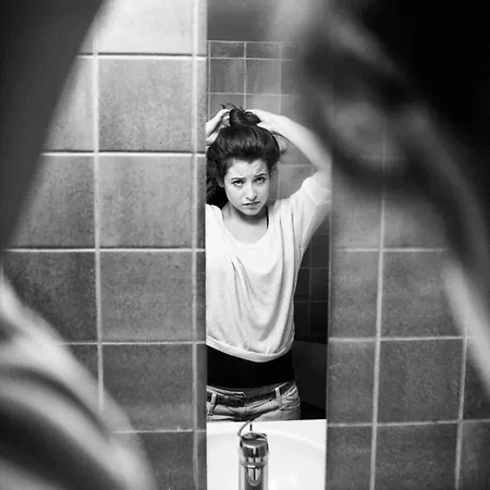 De La Roche - Champlon Хостел Tenneville