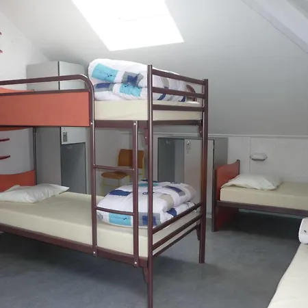 De La Roche - Champlon Hostel