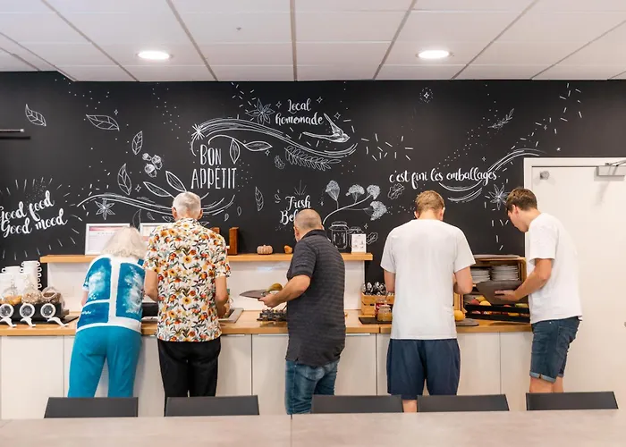 De La Roche - Champlon Ostello