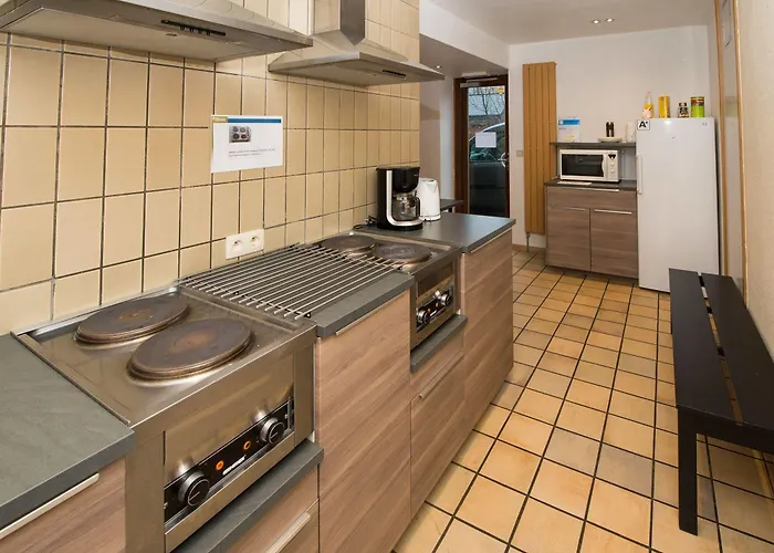 De La Roche - Champlon Ostello Tenneville