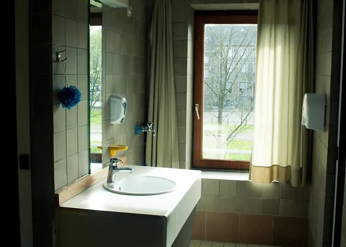 De La Roche - Champlon Ostello