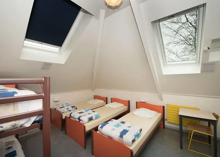 De La Roche - Champlon Ostello